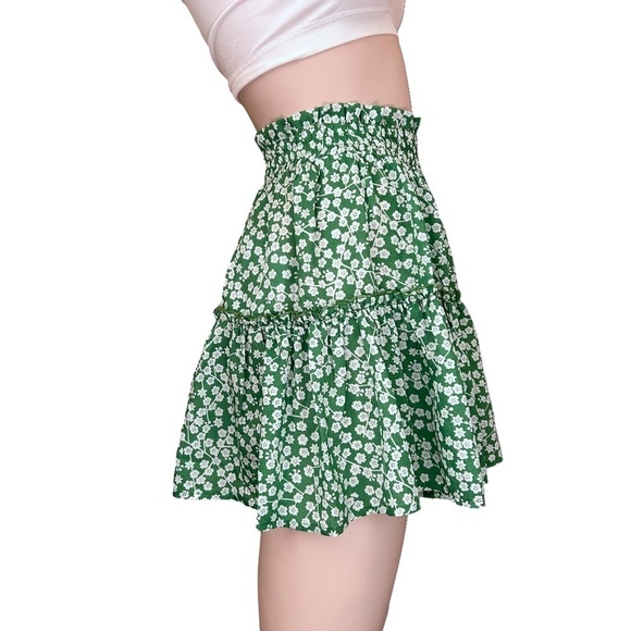 Princess Polly Skater Skirt Boho Flutter Ruffle Mini Pull On Floral Print Flowy - Picture 4 of 11